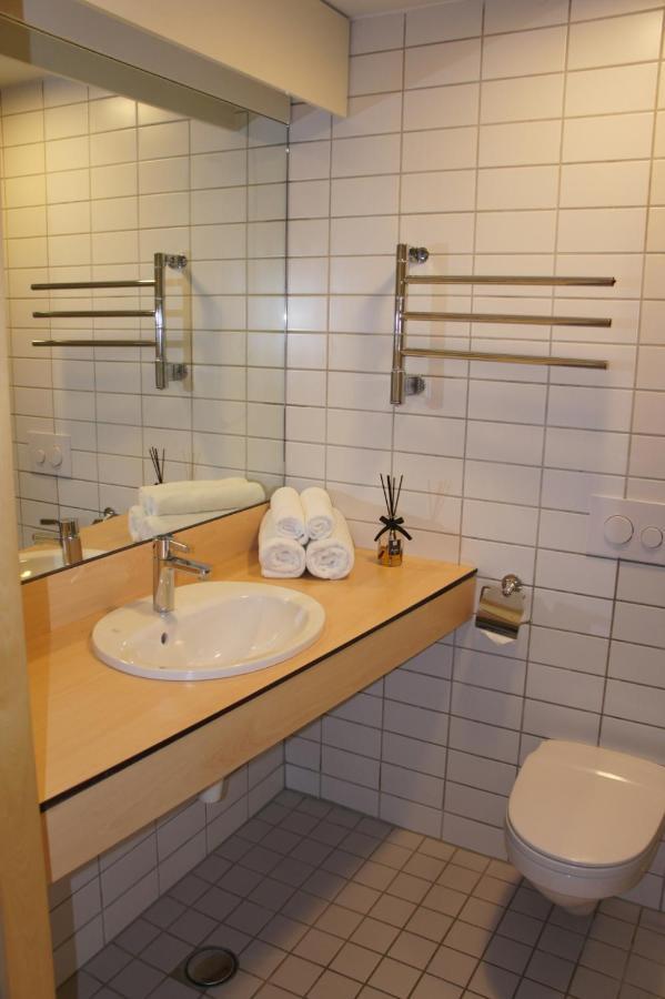 Zaliasis Slenis - Self Check-In Hotel - Free Parking Aukstkiemiai Extérieur photo