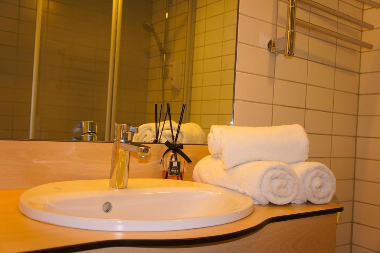Zaliasis Slenis - Self Check-In Hotel - Free Parking Aukstkiemiai Extérieur photo